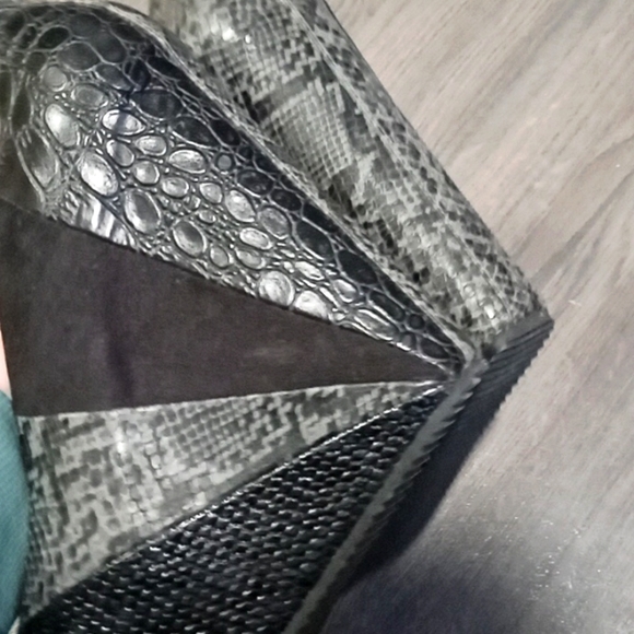 Aldo | Chunky Platform Wedge | Black Snakeskin Heels | 8.5W | Like New. - Picture 1 of 10